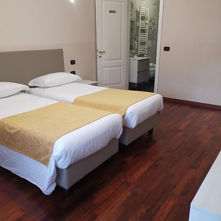 Guesthouse Central Station Group - Via Sammartini 15 밀라노 외부 사진