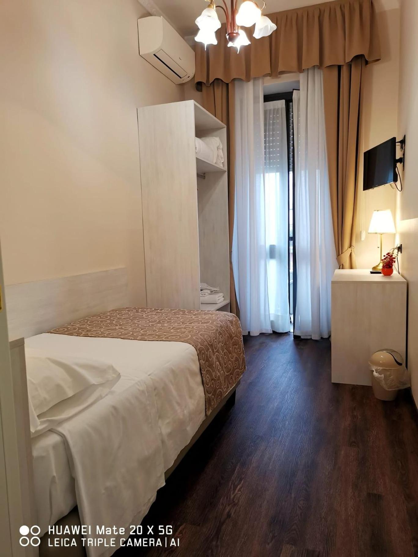 Guesthouse Central Station Group - Via Sammartini 15 밀라노 외부 사진